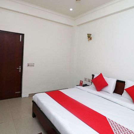 Hotel Gayatri Palace Agra  Εξωτερικό φωτογραφία