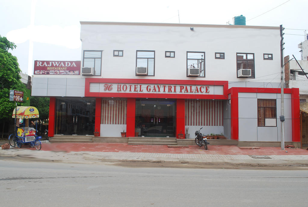 Hotel Gayatri Palace Agra  Εξωτερικό φωτογραφία