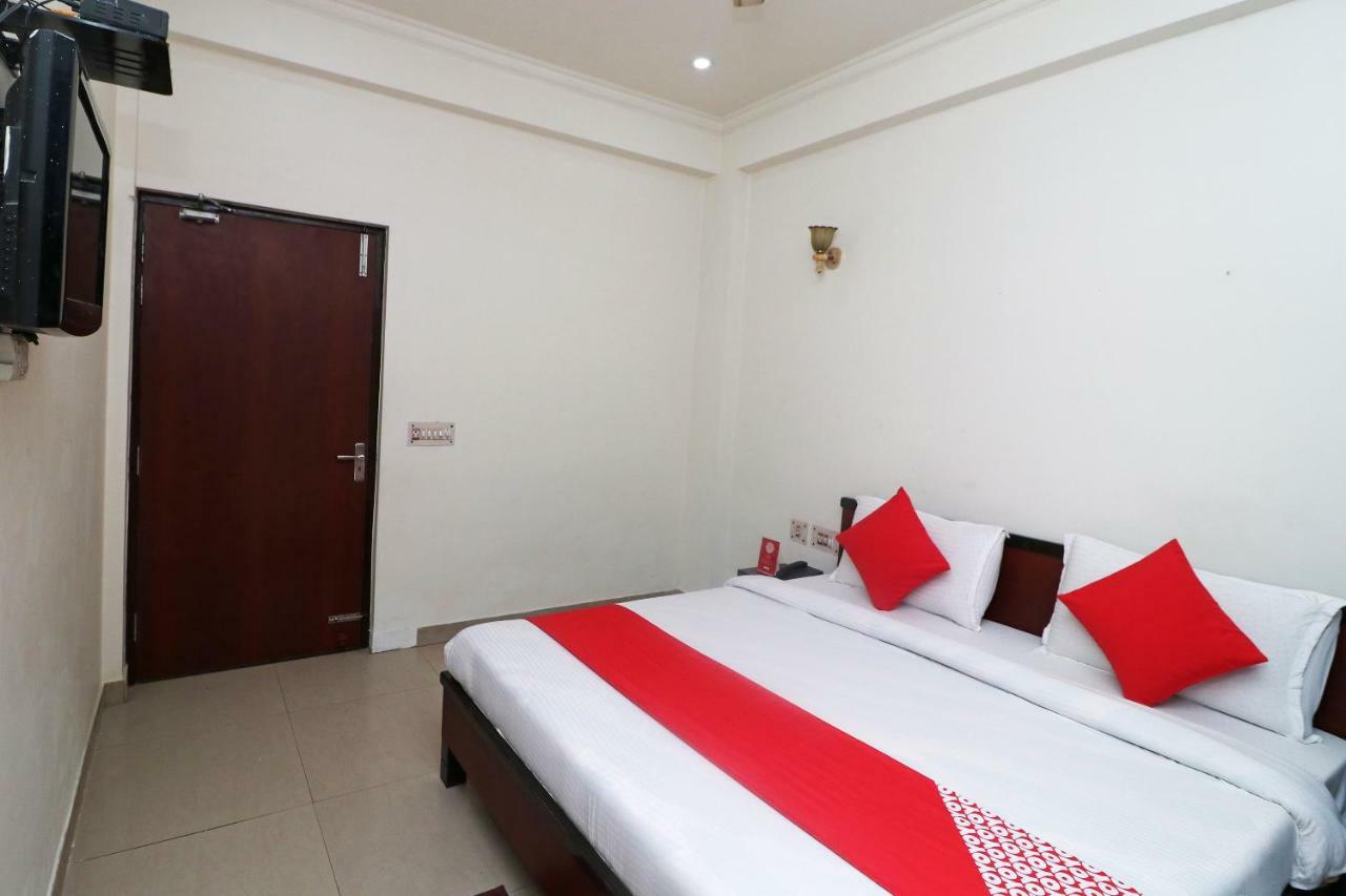 Hotel Gayatri Palace Agra  Εξωτερικό φωτογραφία